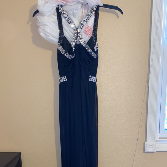 Long Black dress with sequins - Picture 2 of 2